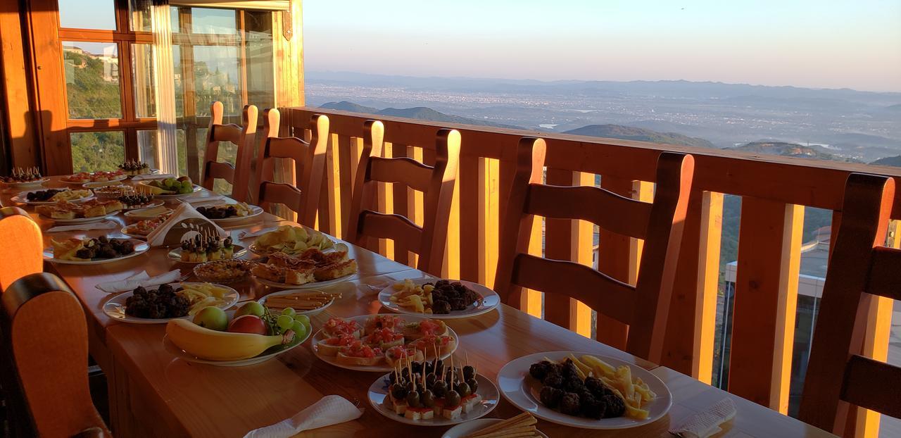 Mervin Hotel Krujë Buitenkant foto